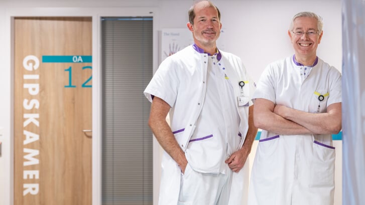 De chirurgen Marcel Pranger (links) en Vincent Heemskerk (foto OZG).