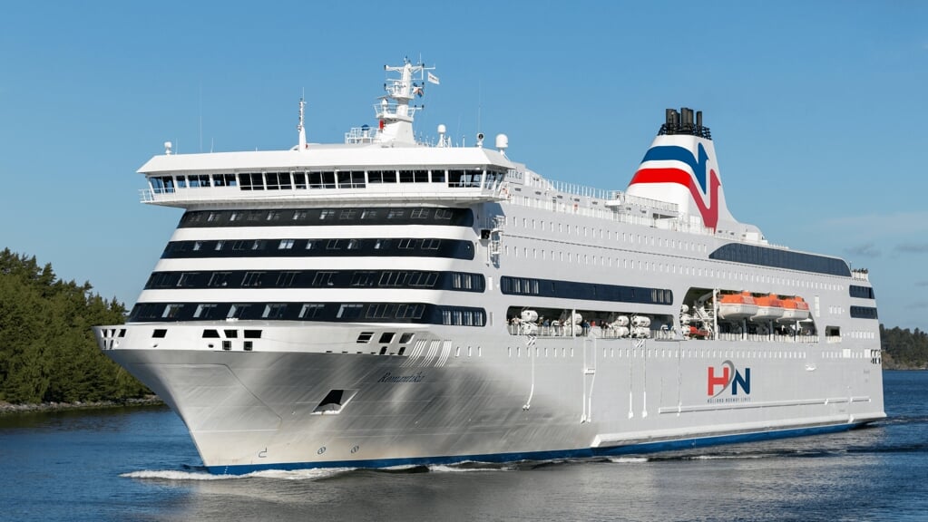 Holland Norway Lines voer met de MS Romantika tussen de Eemshaven en het Noorse Kristiansand