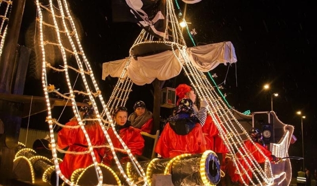 Verlichte optocht Loosbroek, dat moet je meemaken!