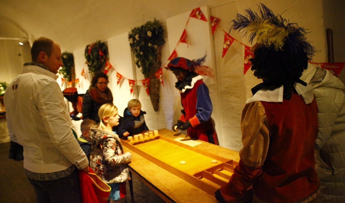 Heeswijk-Dinther - Sinterklaas op Kasteel