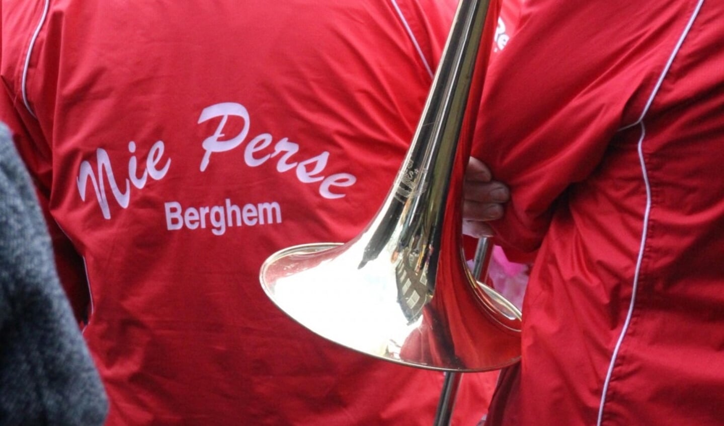 Nistelrode - 76 - Uitdaging Prins Martijn I met 76 trombones