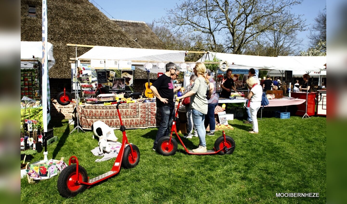 Heeswijk-Dinther - De Aa-land ondernemers luiden het voorjaar in
