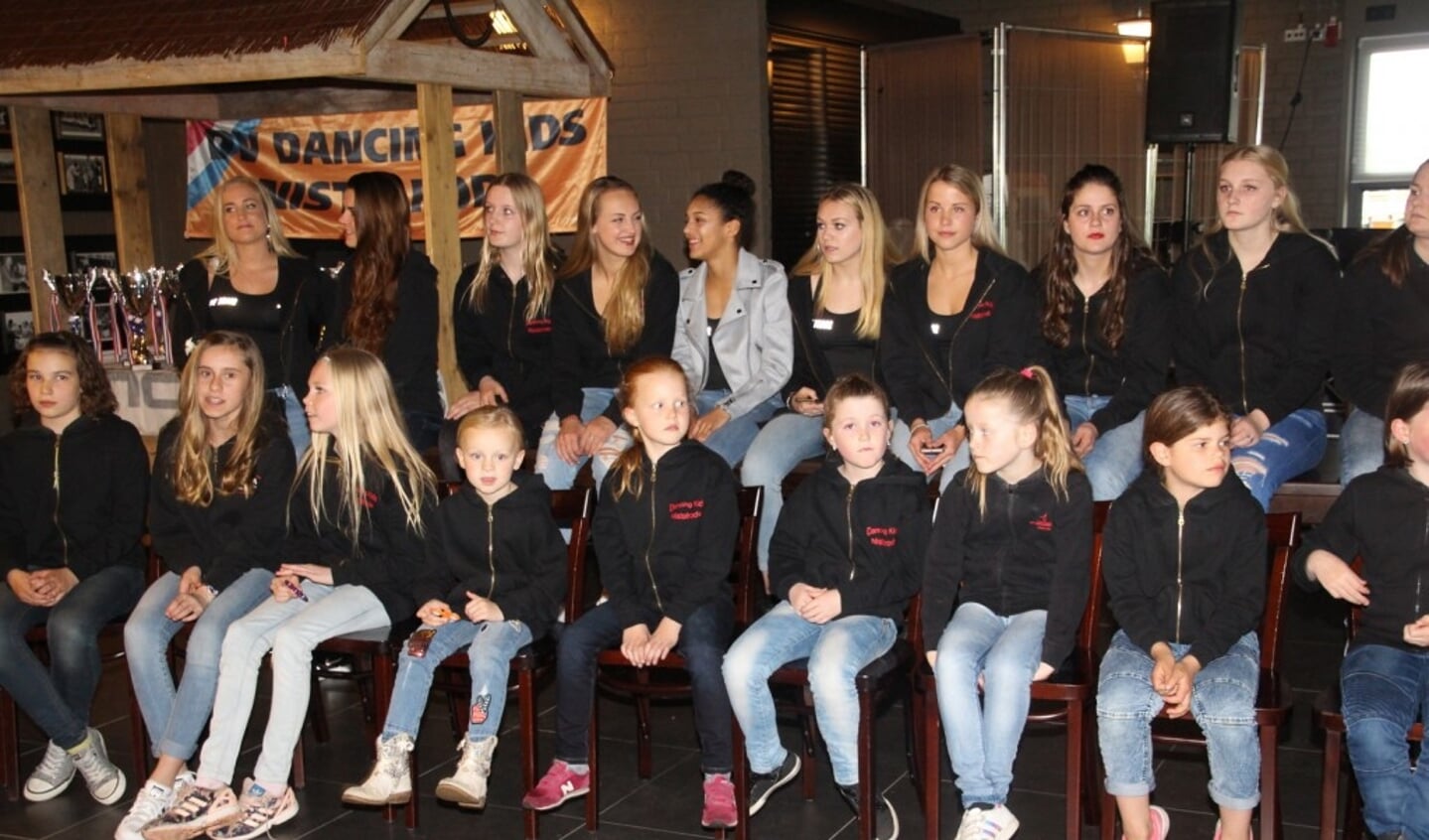 Nistelrode - Kampioensreceptie DV Dancing Kids
