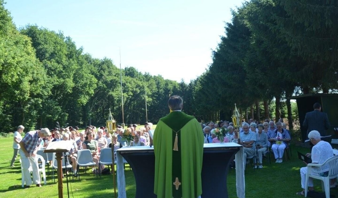 Vorstenbosch - Eucharistieviering op Gildebergske