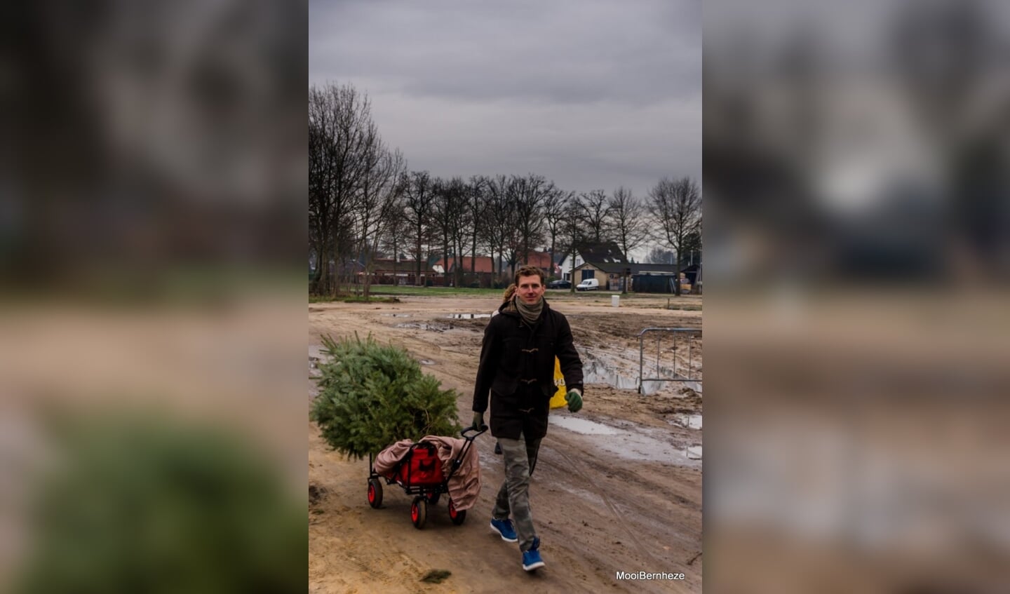 Heeswijk-Dinther/Loosbroek - Kerstboomverbranding HDL 2018