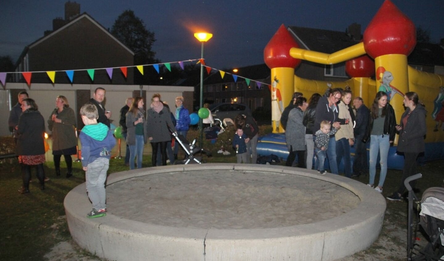 Nistelrode - Opening speeltuin Boestestraat