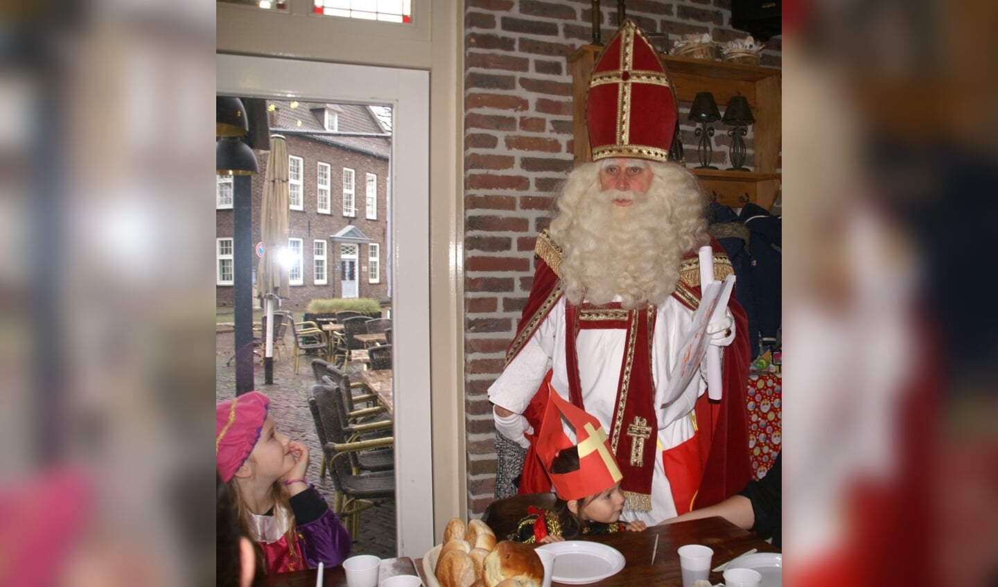 Nistelrode - Sinterklaasintocht & Pietenontbijt