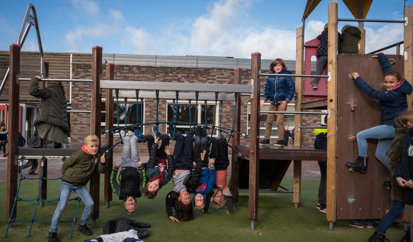 Nistelrode - Opening schoolplein BS 't Maxend 