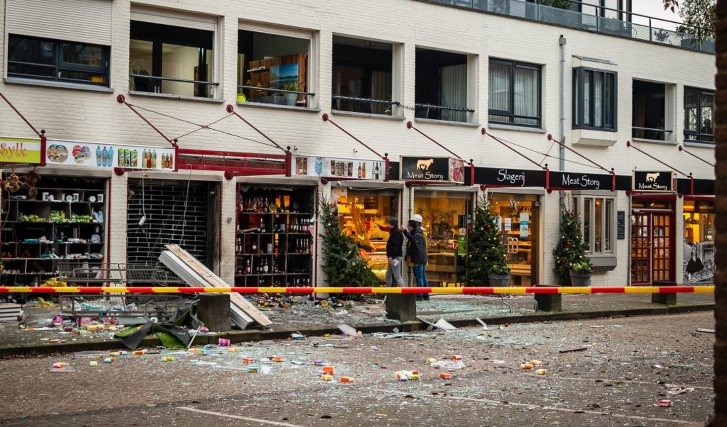 Heeswijk-Dinther - Explosie Poolse Supermarkt 