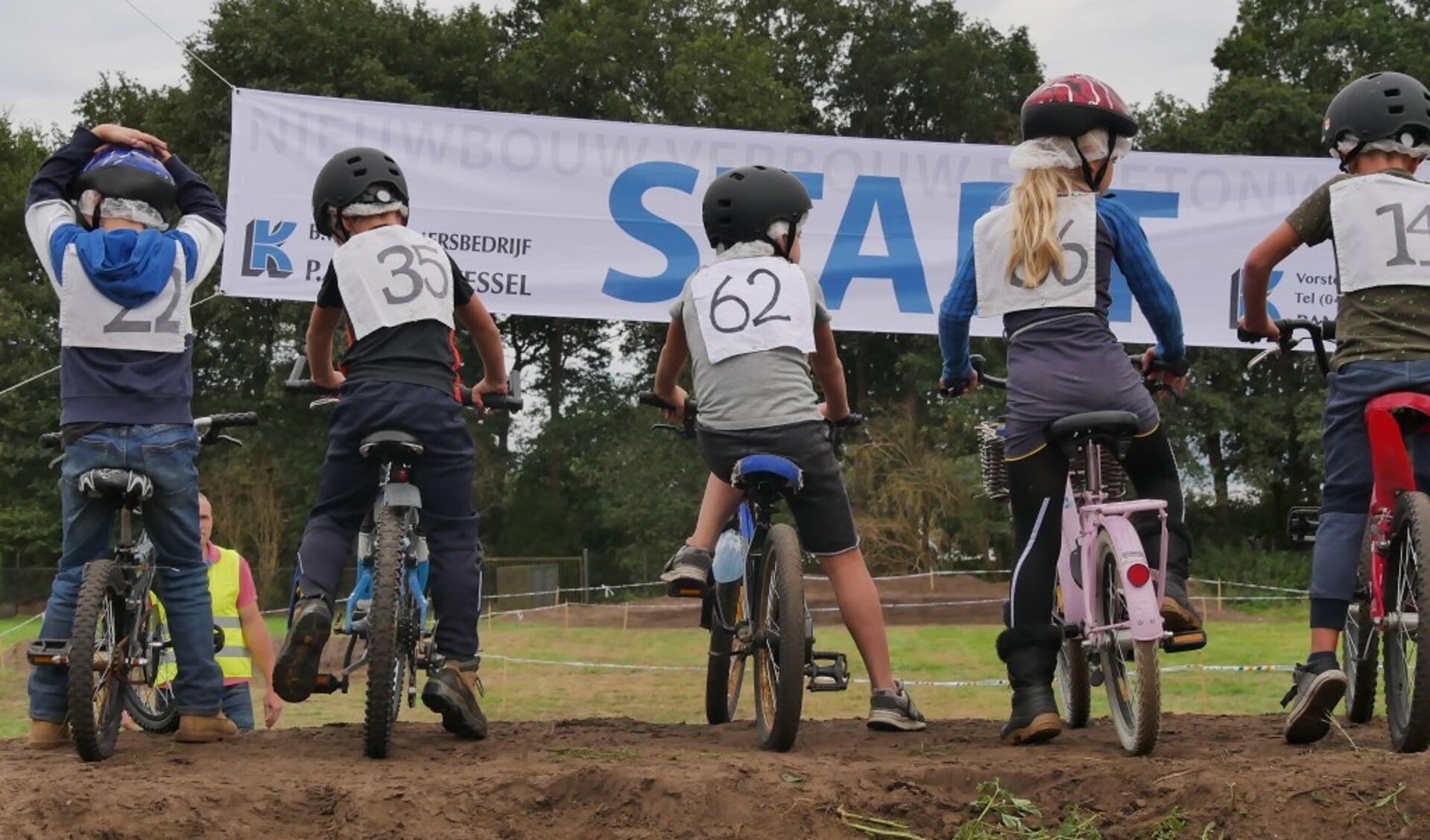 SJB Vorstenbosch organiseerde succesvolle crossfiets- wedstrijden 