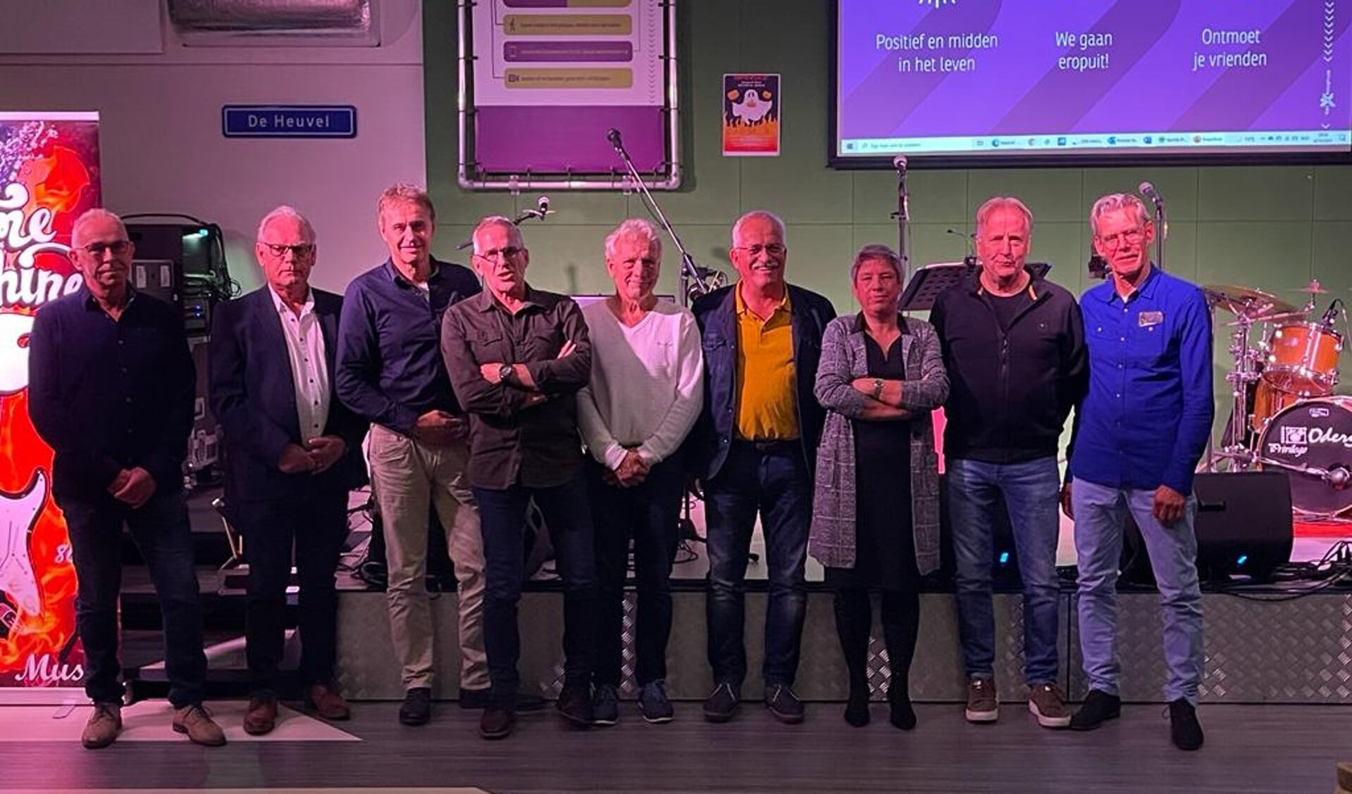 Van links naar rechts:  Mart Hoefs-Sjaak Kuijpers-Bert van de Moosdijk-Jan Korsten- Fred Stuut- Carpus van Balveren- Jolanda Kuipers- Gerard Heijmans en Ton de Groot