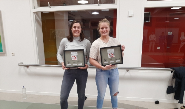 <p>Guusje Steenhuis en Sanne van Dijke</p>
