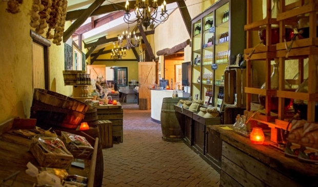 <p>Boerderij Winkel</p>