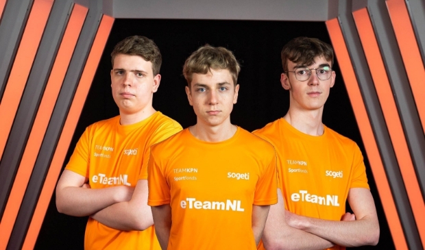<p>Foto onderschrift: Van links naar rechts: Ole ‘Oaly’ van Doorn, Mike ‘Mikeboy’ Verkuijlen</p>
