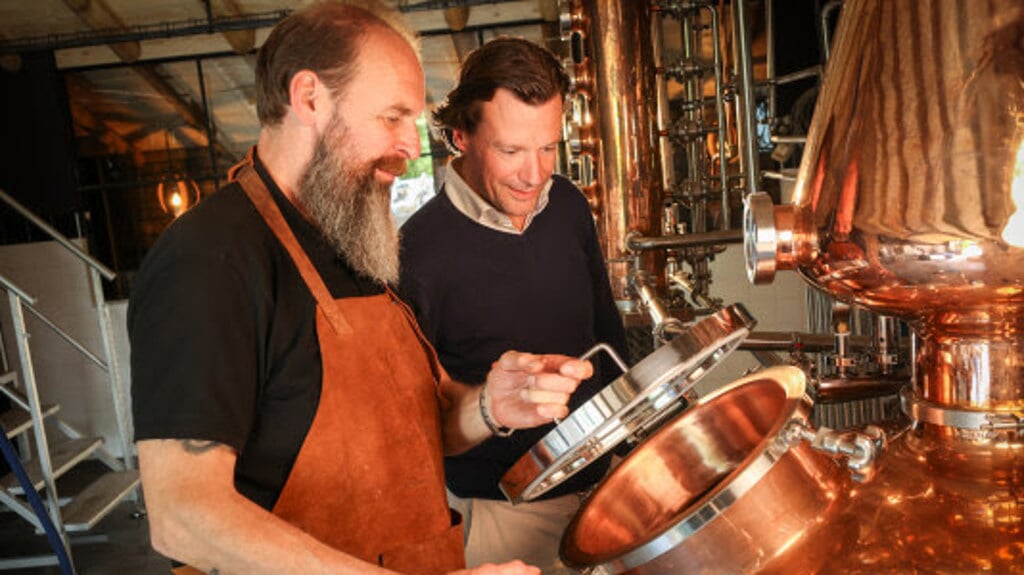BUS Whisky Marcel van Roessel en Martijn Keesmaat in nieuwe distilleerdij