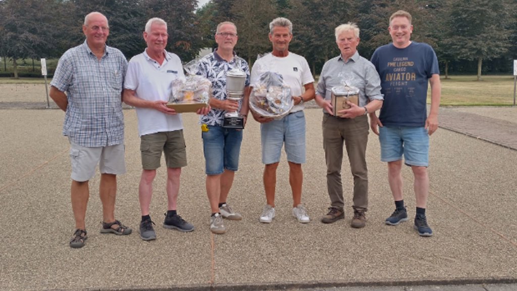 Tonny van der Heijden, Harrie van Dijk, Jos Bongers, Gerard Kézér, Jan van Nuland en Mark van Nuland 