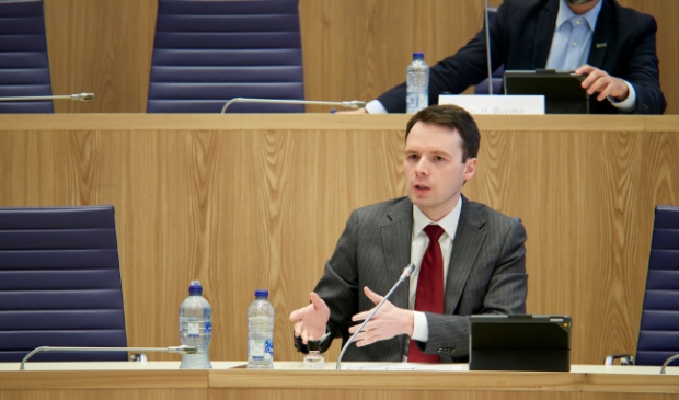 <p>Wethouder Julius Lindenbergh 'zwembad kanin 2025 open'. (Foto: aangeleverd)</p>