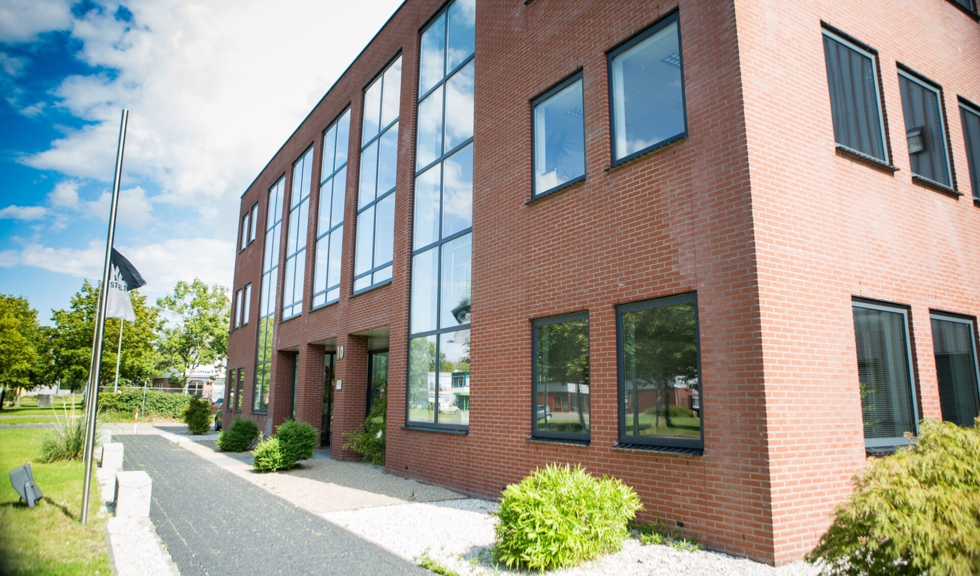 Het kantoor van HEGO aan de Bolderweg in Almere. (Foto: HEGO)
