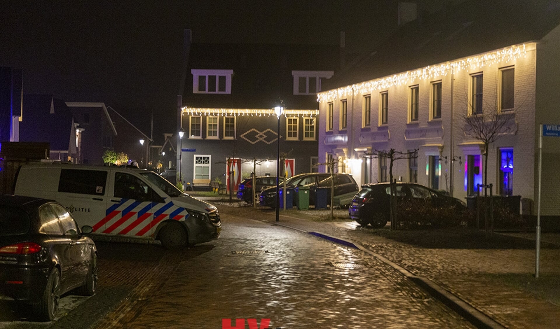 Het arrestatieteam rukte uit. (Foto: HV Almere)