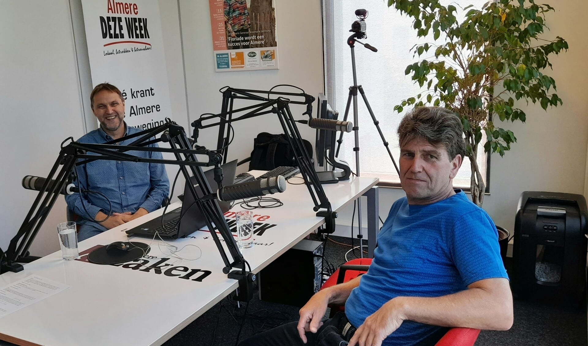 Willem Boutkan (PVV) in de podcaststudio. (Foto: Almere DEZE WEEK)