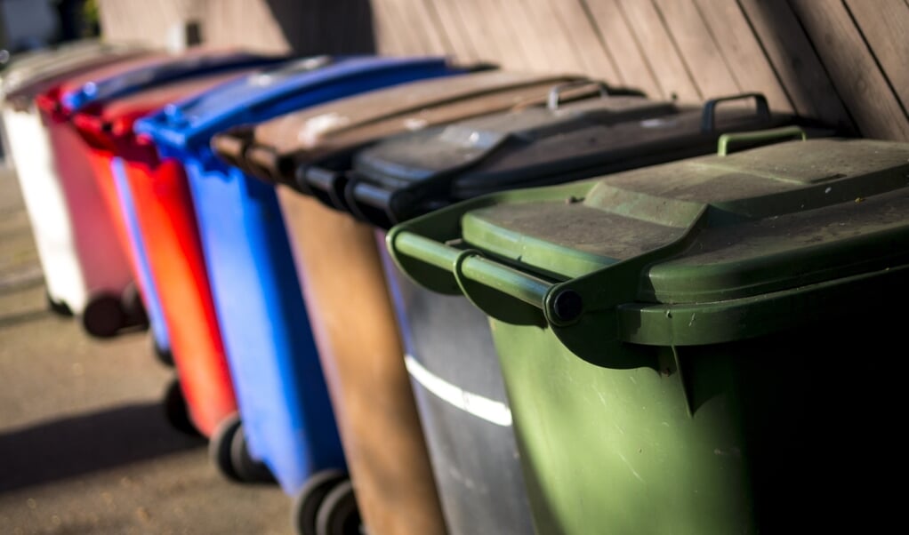 De gemeenteraad beslist binnenkort over de manier waarop Almeerders afval gaan scheiden. (Foto: Adobe Stock)