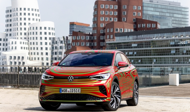 Een licht gecamoufleerde concept car. (Foto: Volkswagen)