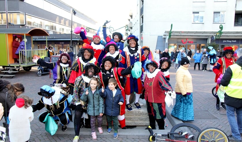 Sinterklaasintocht Almere Buiten. (Foto: Fred Rotgans)
