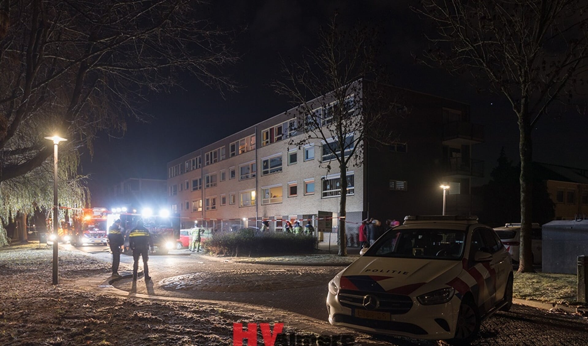 Het complex in Danswijk waar het explosief tegenaan werd gegooid. (Archieffoto: HV Almere)