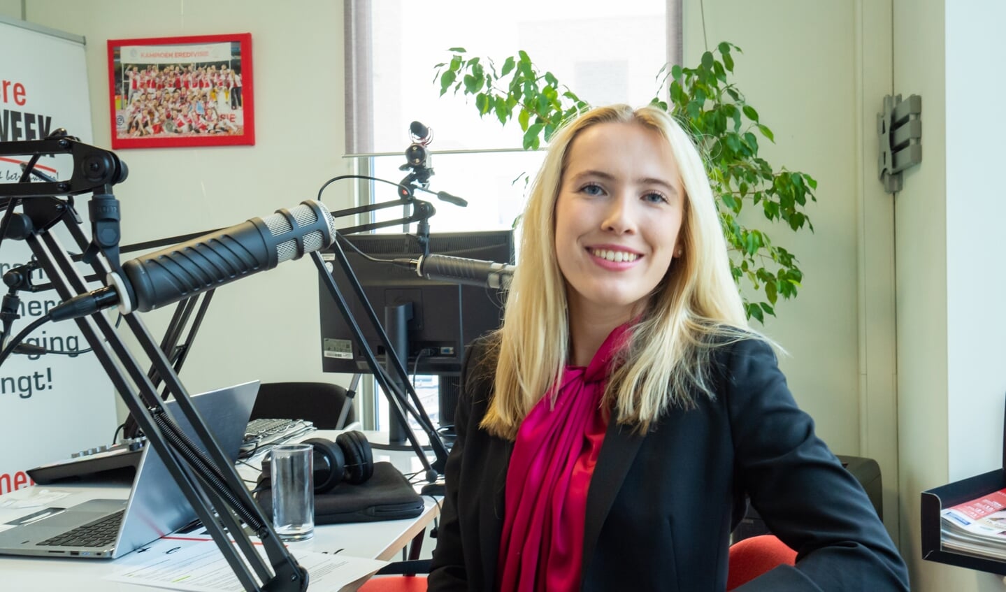 Jelena Postuma, fractie-assistente van Forum voor Democratie. (Foto: Almere DEZE WEEK)