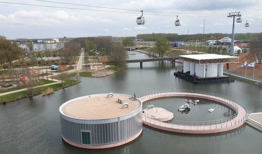 Kunstpaviljoen M. op het Floriade terrein bood een voorproefje van een toekomstig Almeers museum. (Foto: Almere DEZE WEEK)