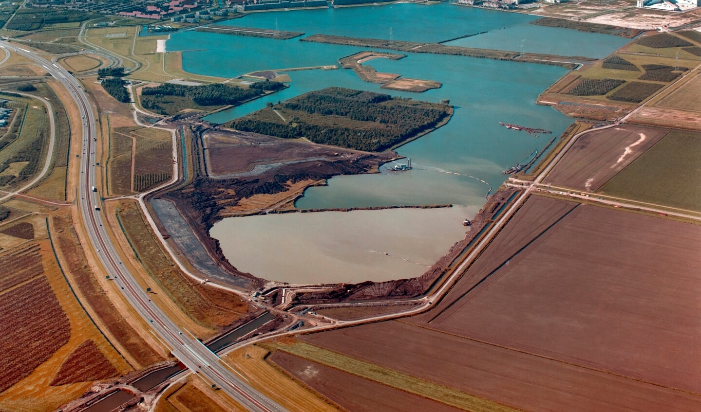 Het Weerwater in 1987 vanaf de Zuidoever. (Foto: Bart Hofmeester - ©Roel Dijkstra)