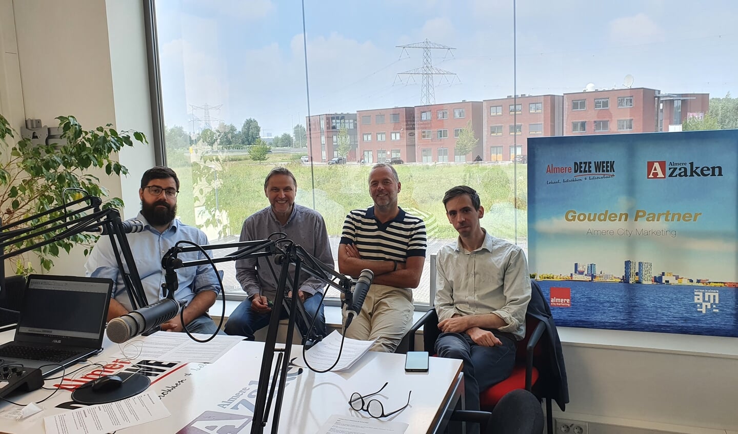 Jaap Steenkamer, Marcel Beijer, Sven van de Burg en Erik Theunissen. (Foto: Almere DEZE WEEK)