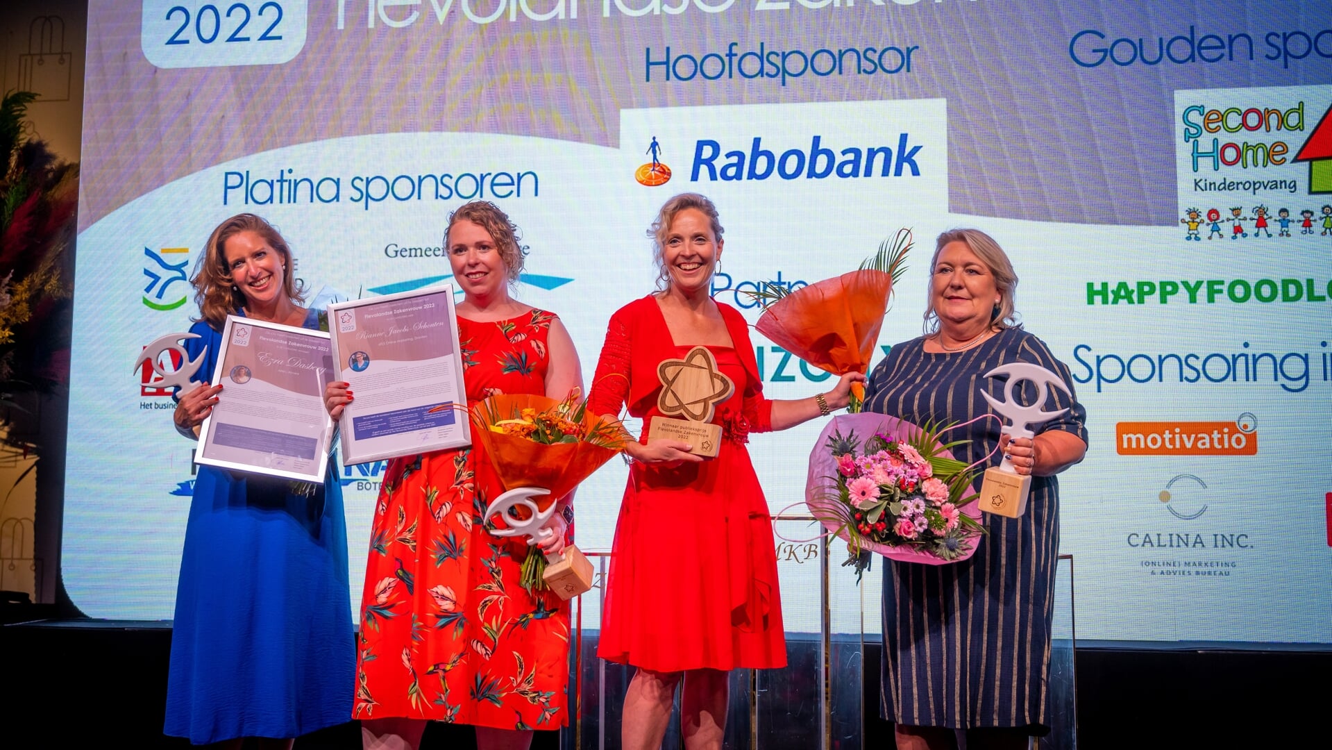 De winnaressen van afgelopen jaar. Van links naar rechts: Ezra Dasberg, Rianne Jacobs – Schouten, Jolanda Jansen en Annette Stevens. (Foto: Calina inc.)
