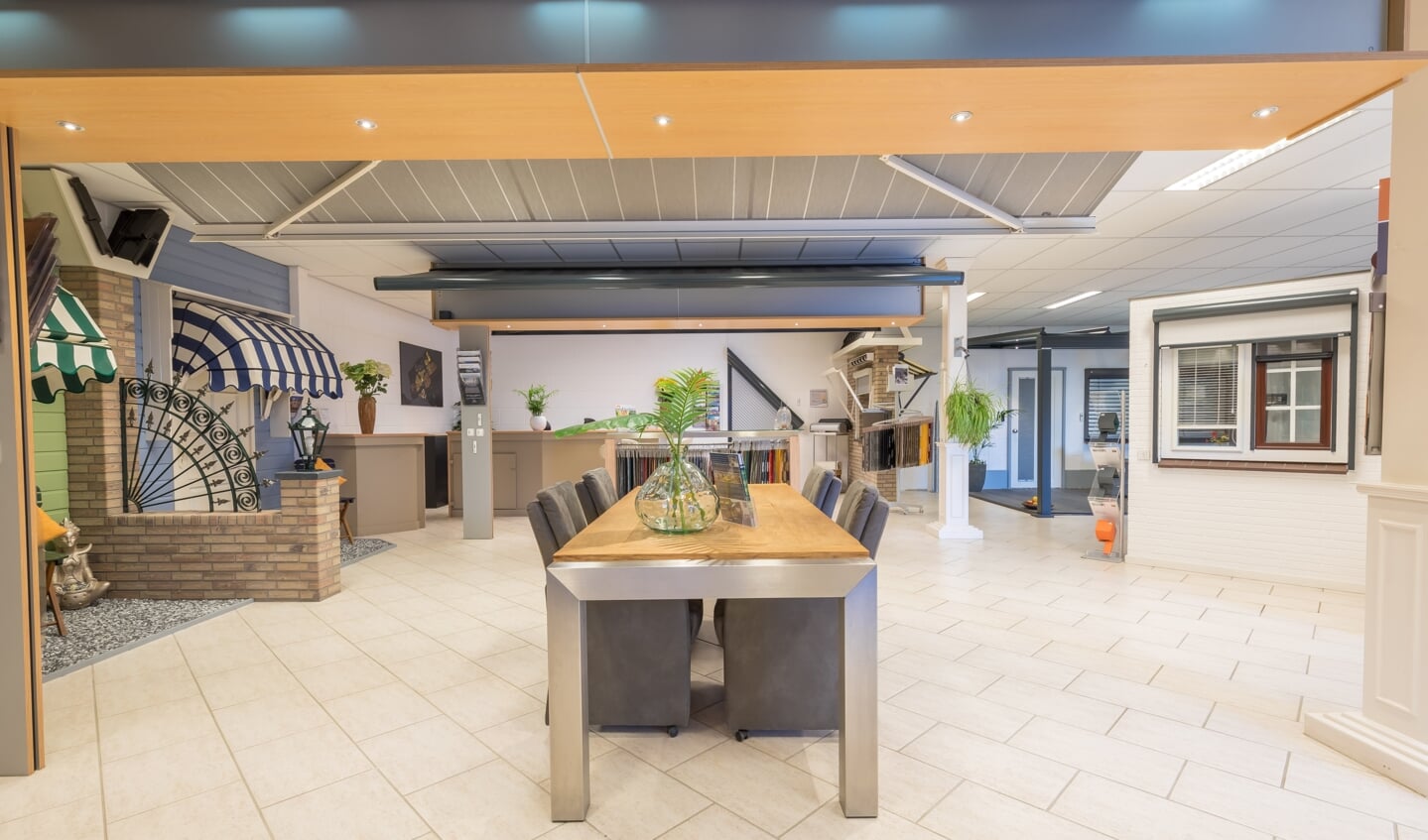 Showroom FlevoSol met LED-verlichting en infrarood plafondplaten (Foto: aangeleverd)