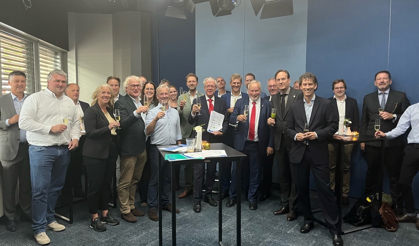 Meer dan 20 Flevolandse bedrijven tekenen intentieverklaring Waterstofeconomie (Foto: aangeleverd)