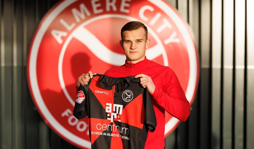 Kornelius Hansen is de nieuwe speler van Almere City (Foto: Ron Baltus)