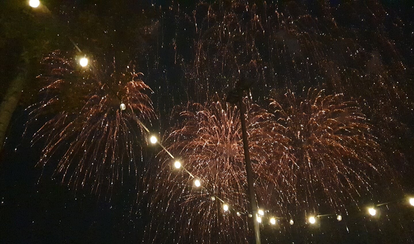 Het Almere Diwali Festival 2023 werd weer afgesloten met een vuurwerkshow. (Foto: Almere DEZE WEEK)