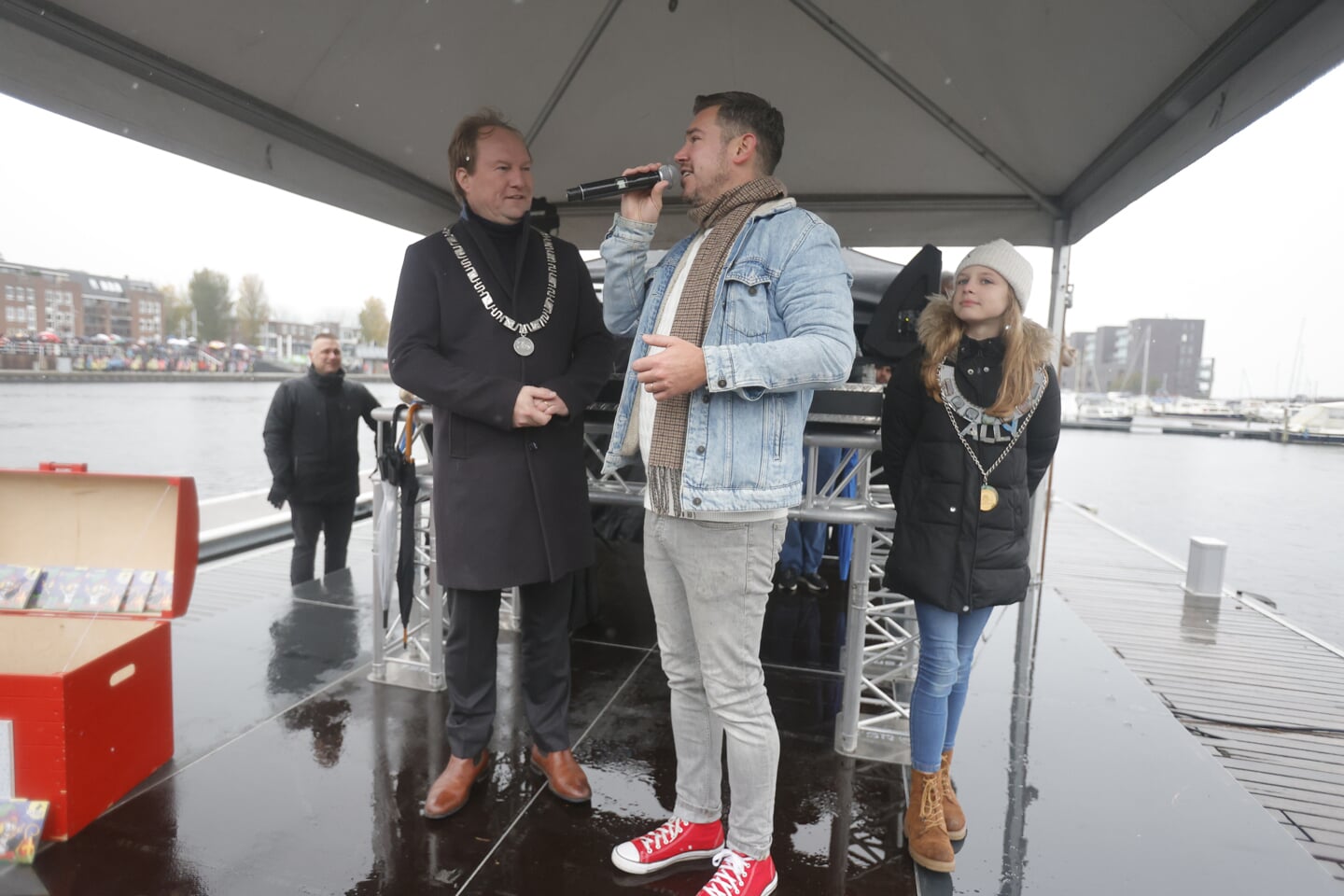 Sinterklaas in Almere Haven. (Foto: Fred Rotgans)