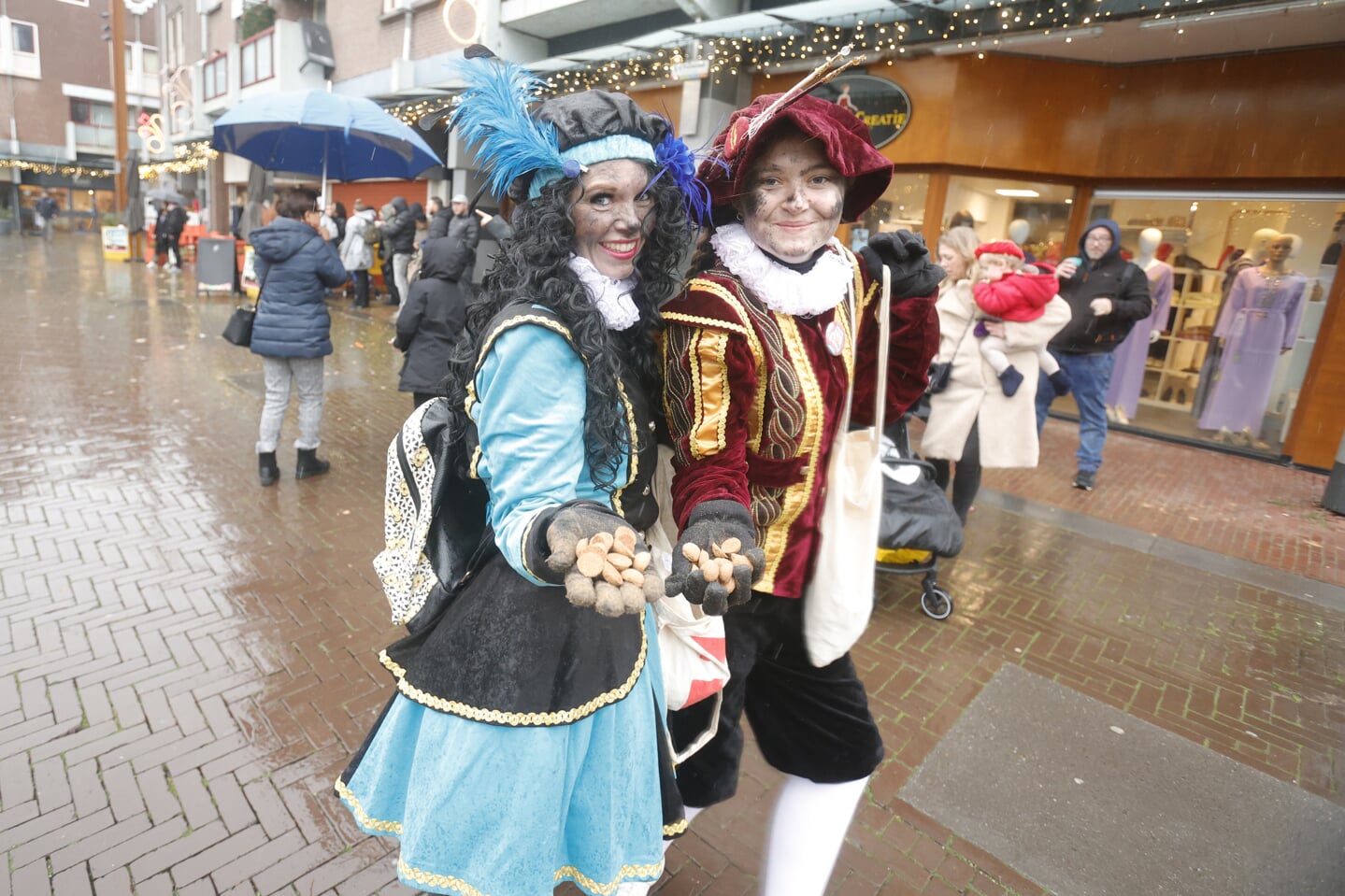 Sinterklaas in Almere Haven. (Foto: Fred Rotgans)