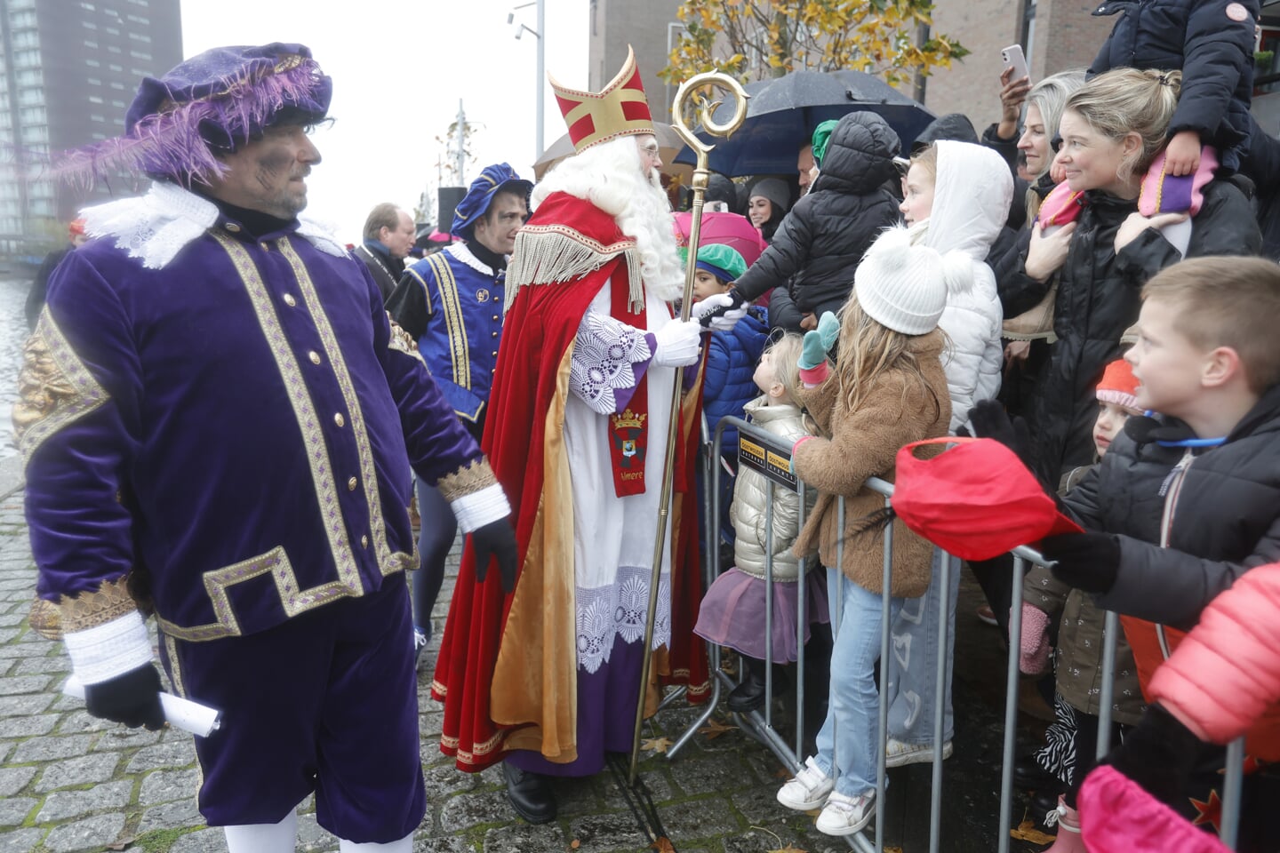 Sinterklaas in Almere Haven. (Foto: Fred Rotgans)