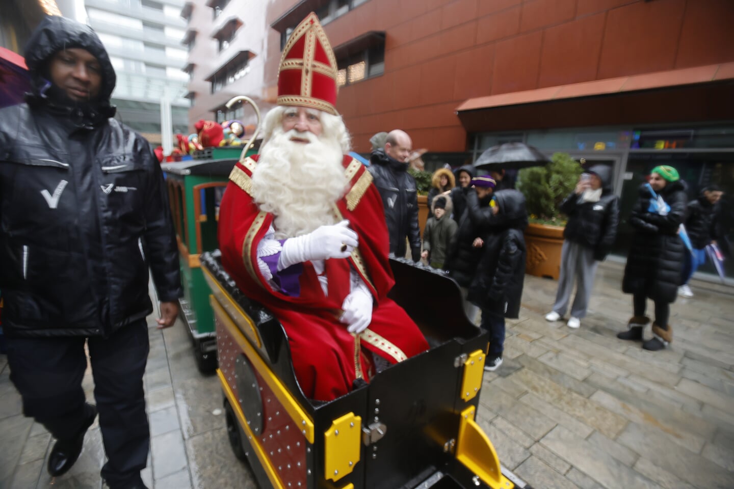 Sintparade in Almere Centrum. (Foto: Fred Rotgans)