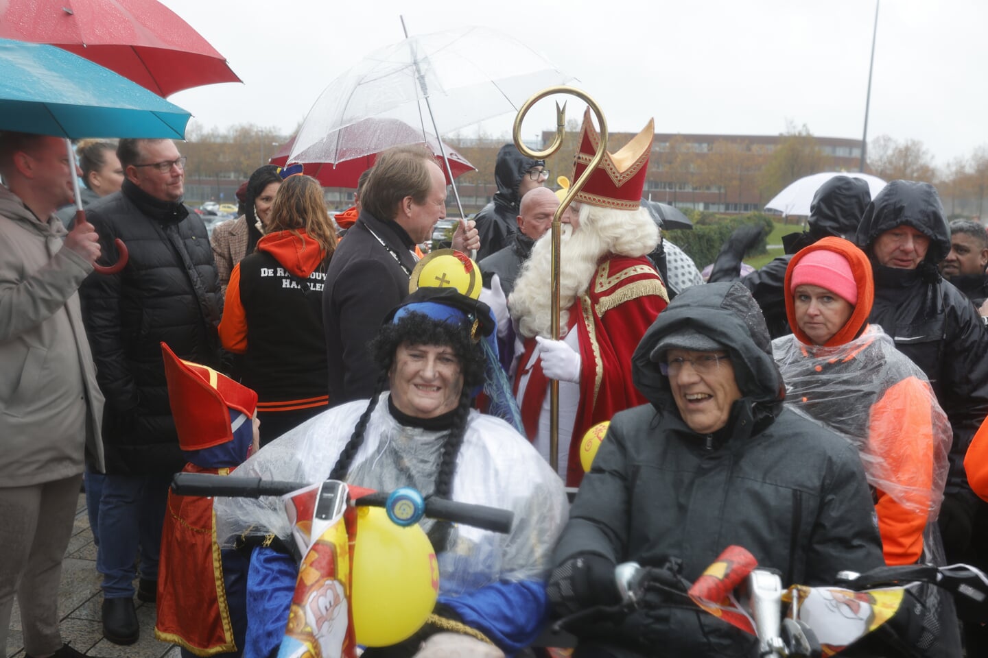 Sintparade in Almere Centrum. (Foto: Fred Rotgans)