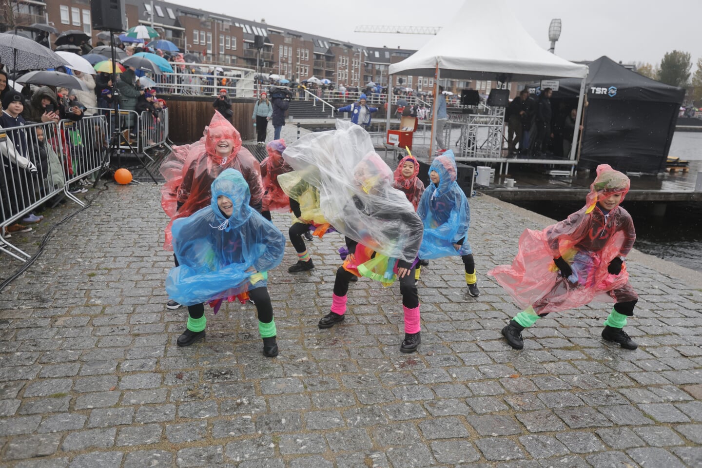 Sinterklaas in Almere Haven. (Foto: Fred Rotgans)