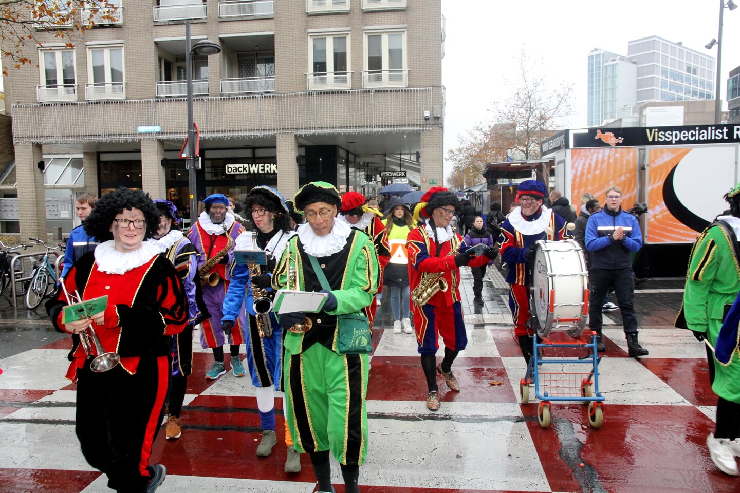 Sintparade in Almere Centrum. (Foto: Fred Rotgans)