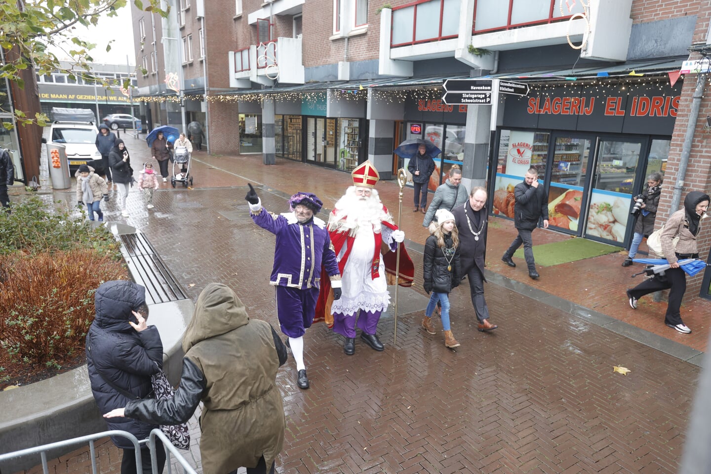 Sinterklaas in Almere Haven. (Foto: Fred Rotgans)