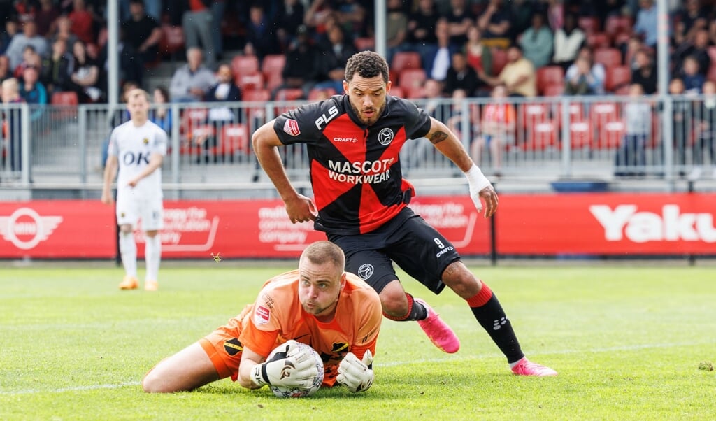 Almere City FC Verliest Van NAC Breda - Almere DEZE WEEK | Dé Krant Die ...