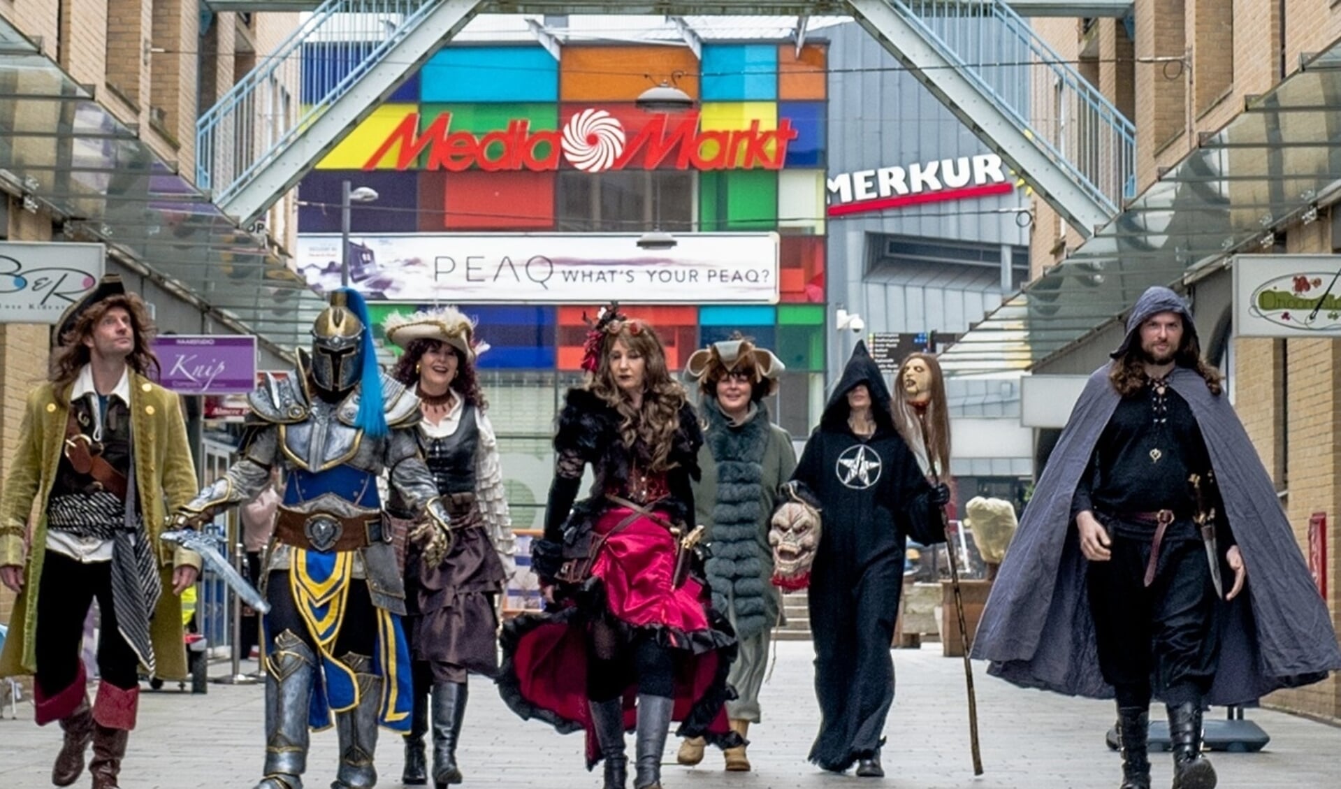 Tijdens het UITfestival trekt er ook weer een Fantasy Parade door de stad. (Archieffoto: Almere Centrum)
