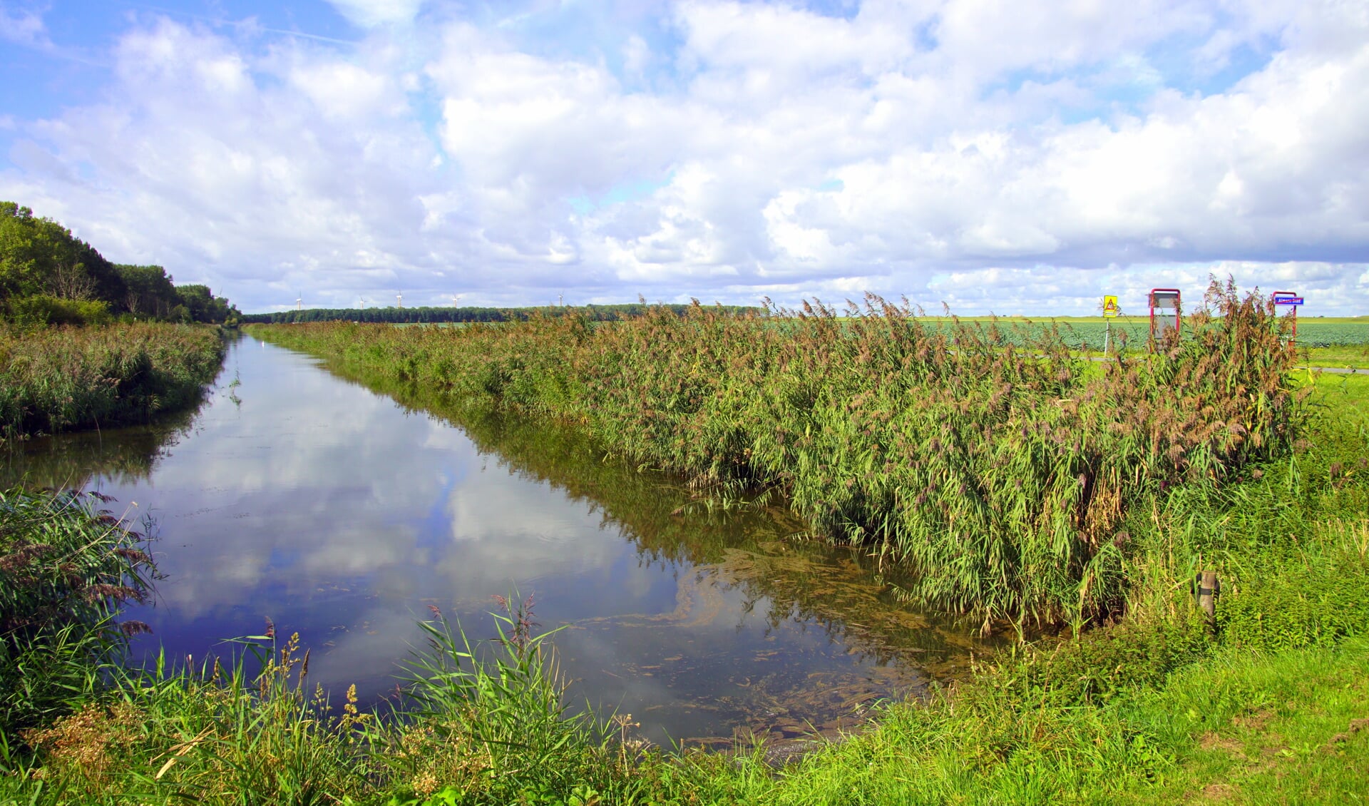 Bij Almere Pampus moeten circa 30.000 woningen komen. De grond is echter slap. (Foto: Adobe Stock)