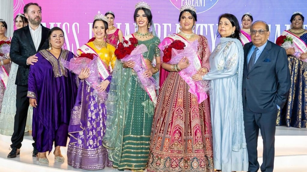 Winnaressen Miss Teen Shreya Singh, Miss Malvika Sharma, en Miss Curvy Varsha Kewalbansing. (Foto: Hans Lachman Venue: Rey Events)