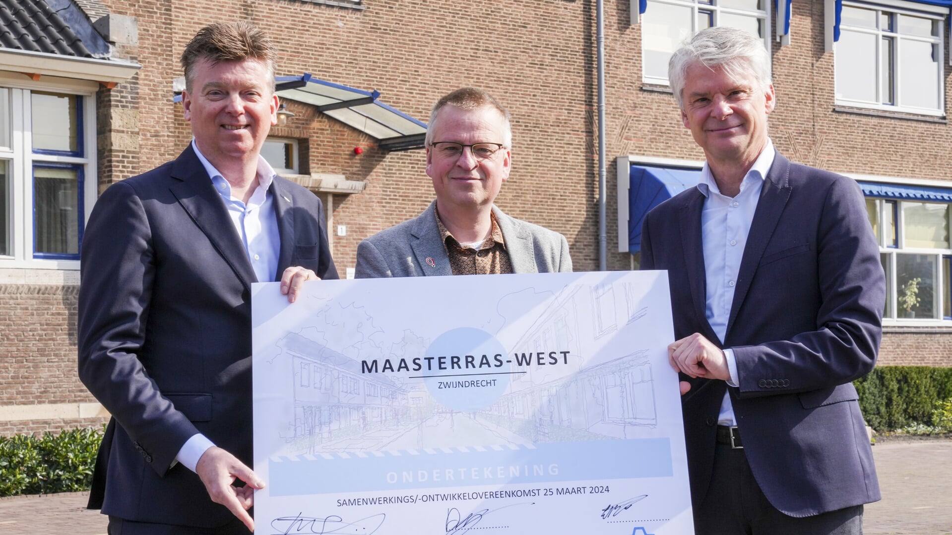 Ondertekening samenwerking/-ontwikkelovereenkomst Maasterras-West Gemeente Zwijndrecht